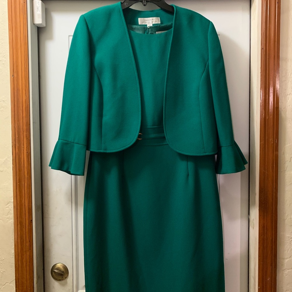 Emerald green two-piece dress.